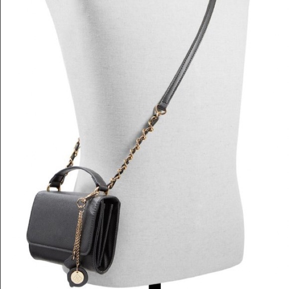 Black crossbody chain wallet gold hardware - Picture 5 of 5